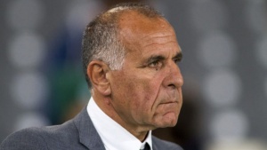 Κωνσταντίνου: «Όποιος είναι να έρθει, θα έρθει»