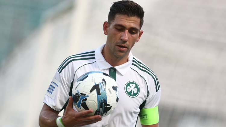 Μπακασέτας: «Ντροπιαστική εικόνα – Δεν αρμόζει στον σύλλογο»