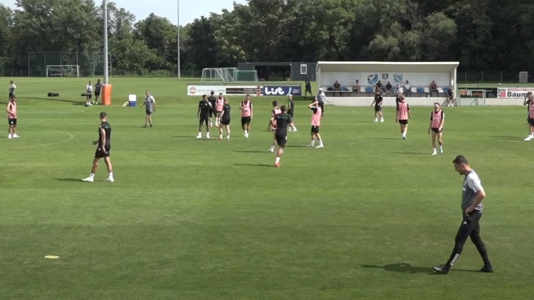 Προπόνηση στην ανάπτυξη με... φωνές από τον Γιοβάνοβιτς