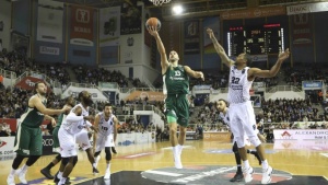 Να «κλείσει» το εισιτήριο για τους τελικούς