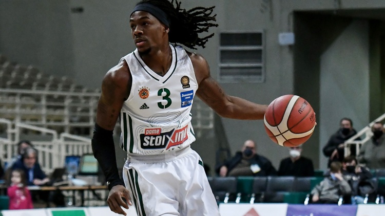 Πέρι: «Όποιος μπει στο παρκέ πρέπει να είναι έτοιμος να βοηθήσει την ομάδα»