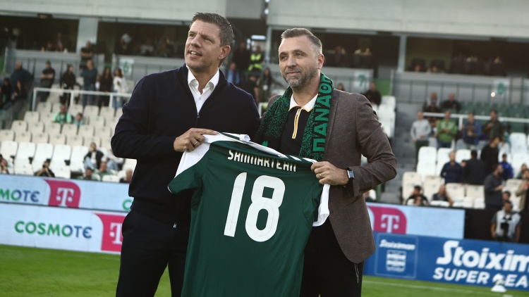 O Παναθηναϊκός βράβευσε τον Λουτσιάν Σανμαρτεάν - Αποθέωση στη Λεωφόρο (vid)