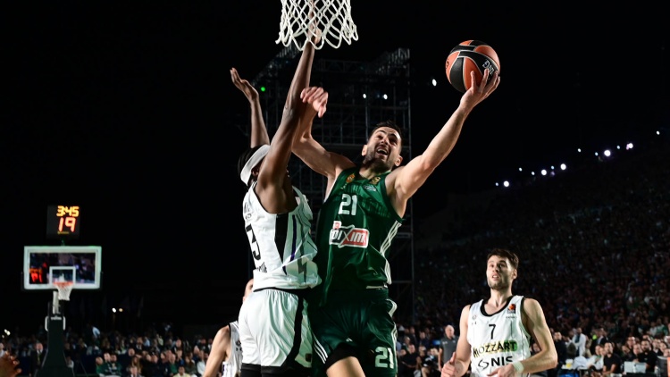 Παπαπέτρου: «Ασύλληπτη ατμόσφαιρα - Να είμαστε έτοιμοι στο Super Cup» (vid)