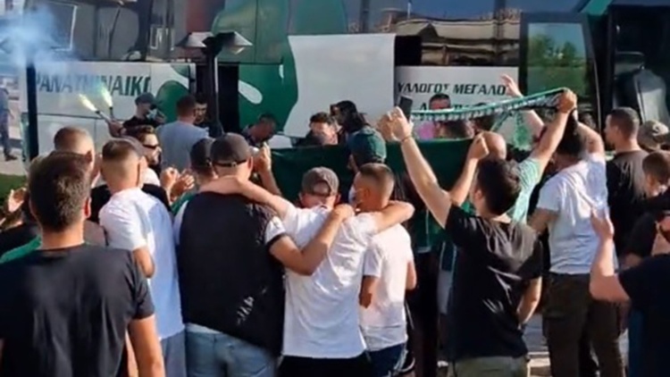 «Πρωταθλητή σε θέλουμε Παναθηναϊκέ» στο Αγρίνιο (vid)