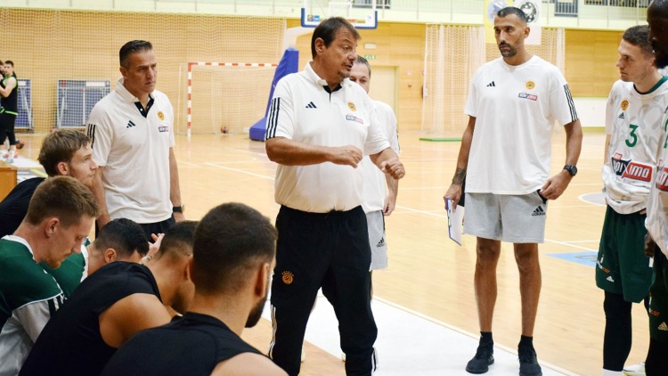 Στην Τουρκία ο Αταμάν - Γαστρεντερίτιδα ο Γκραντ