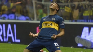 Δεν τα παρατάει για Τσάβες