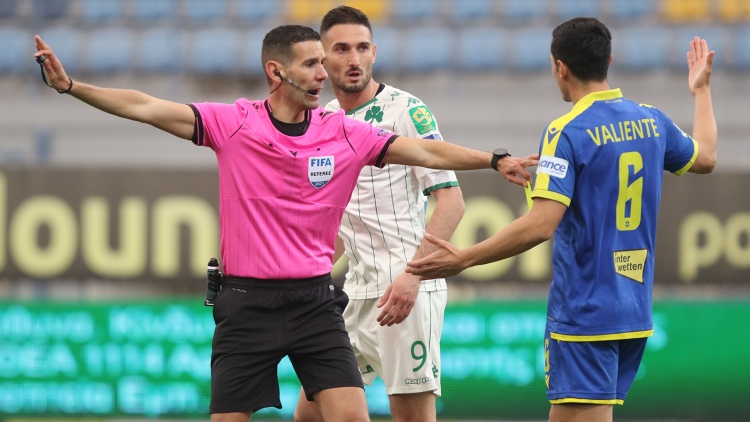 Πορτογάλος διαιτητής με Έλληνες βοηθούς στο Παναθηναϊκός - ΑΕΚ