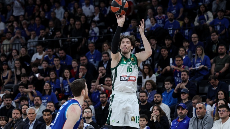 Όσμαν: «Δεν με νοιάζει να αποδοκιμάζουν εμένα, αλλά ήταν ντροπή αυτό που έκαναν στον Άταμαν»