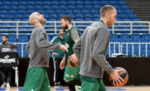 Χωρίς Λοτζέσκι και Παπαπέτρου με Νταρουσάφακα