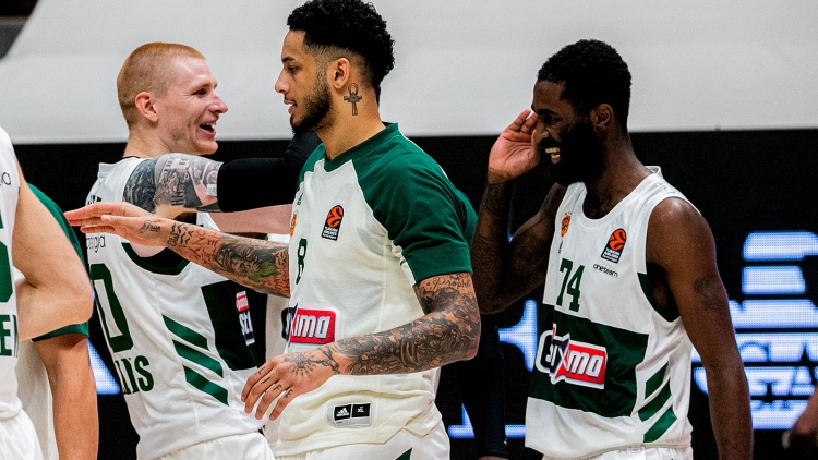 Χωρίς Ουάιτ, Όγκαστ και Μακ με Μεσολόγγι