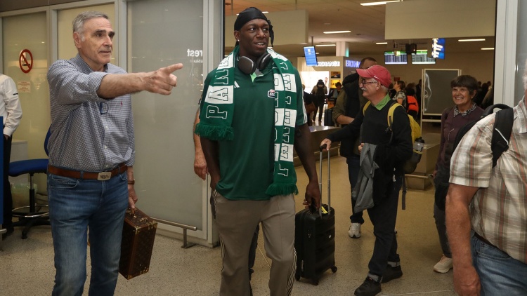 Στην Ελλάδα ο Ναν: «Μπορώ να παίξω και αύριο αν χρειαστεί»