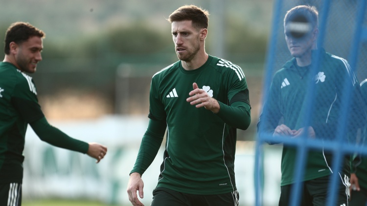 Ενδυνάμωση και παιχνίδι σε περιορισμένο χώρο στην προπόνηση του Παναθηναϊκού