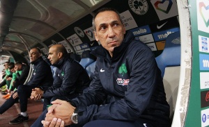 Τσεκάρει μικρούς και μεγάλους ο Δώνης