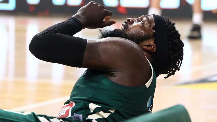 Διάστρεμμα ο Μακ, πάει για εξετάσεις την Τετάρτη (16/12)