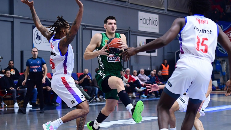 Τo τρίποντο του Χουάντσο και τα highlights της νίκης του Παναθηναϊκού επί του Πανιωνίου (vids)