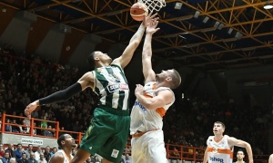 Έπαιξε με τη φωτιά και κάηκε