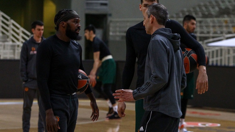 Μακ: «Να βγούμε αποφασισμένοι με Φενέρ - Ενθουσιασμένος για Κάτας»