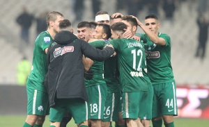 Να ξαναμπεί σε τροχιά πεντάδας