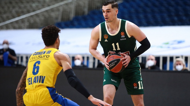 Χεζόνια και Μπέντιλ στο Top 10 της Euroleague (vid)