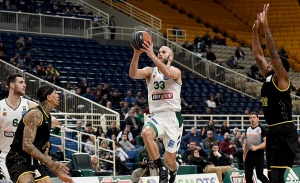 ΝΙΚητής αλλά διπρόσωπος