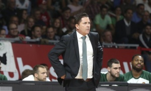 Πασκουάλ: «Δεν κερδίζεις με 17 λάθη και 4 στα 20 τρίποντα»