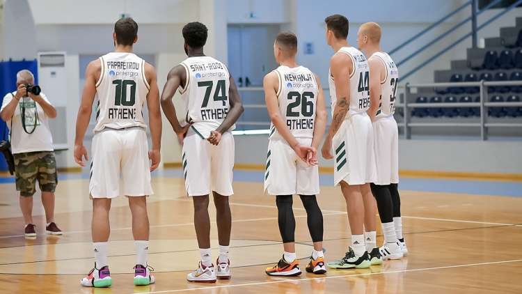 Μετράει  δυνάμεις κόντρα στη Ζαλγκίρις