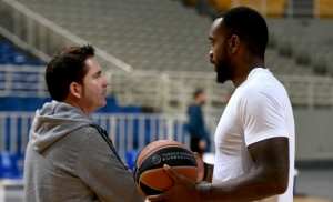 «Θέλουμε τη νίκη κόντρα στον Ολυμπιακό»