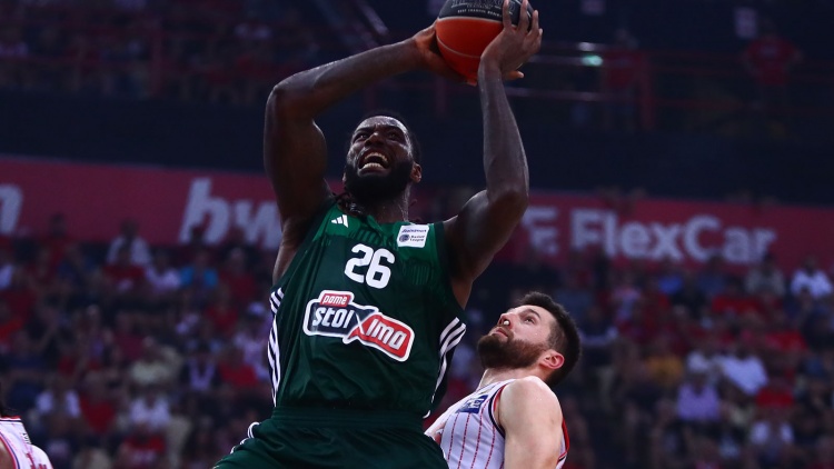 Τέσσερα ατομικά ρεκόρ για τον Λεσόρ