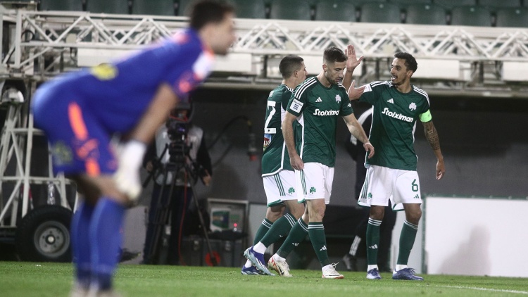 Οι αντιδράσεις του πάγκου στη νίκη του Παναθηναϊκού επί του Παναιτωλικού (vid)