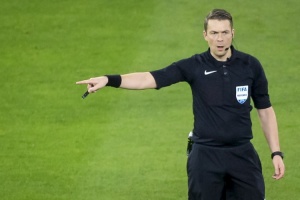 Ο Γκεστράνιους σφυρίζει στο ντέρμπι, στο VAR o Σιδηρόπουλος