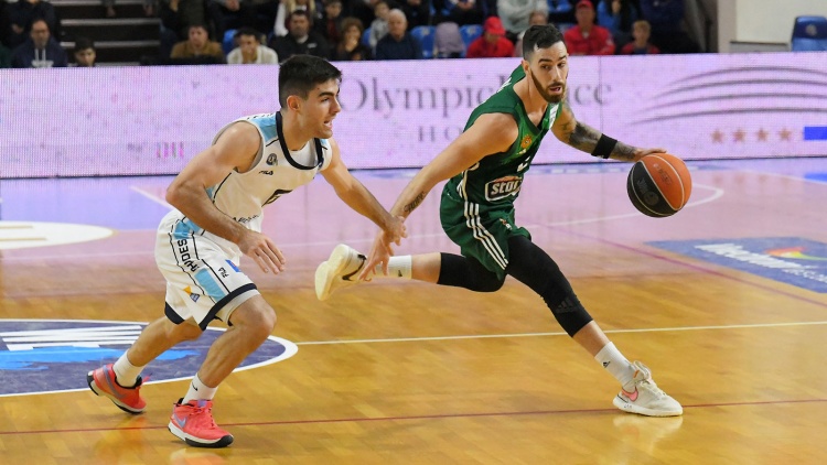 «Λύγισε» τον Κολοσσό ο χαλαρός Παναθηναϊκός και έμεινε αήττητος