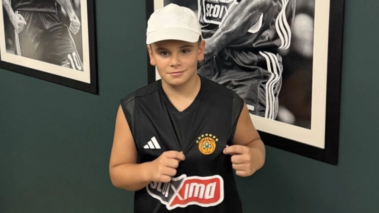 Ο 11χρονος Γιώργος «έκλεψε την παράσταση» στην προπόνηση του Παναθηναϊκού