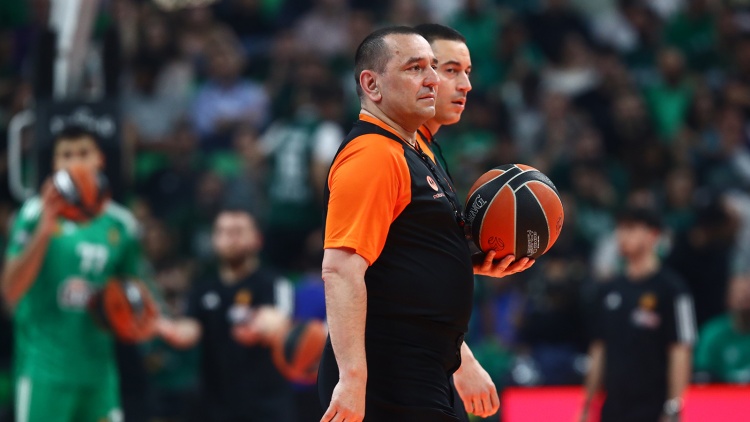 Παναθηναϊκός-Μπάγερν Μονάχου: Αυτοί είναι οι διαιτητές για την πρεμιέρα του «τριφυλλιού»