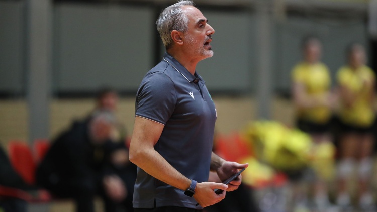 Καλμαζίδης: «Αντέχουμε στην πίεση αλλά δεν χρειάζεται να φτάνουμε σε αυτό το σημείο»