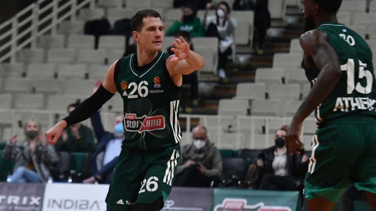 Νέντοβιτς: «Αμυντικά ήμασταν εκπληκτικοί»