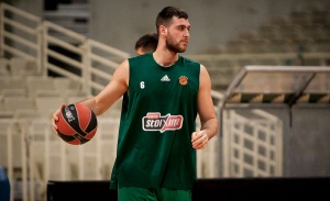 Παπαγιάννης: «Δεν τιμά κανέναν η εικόνα μας»