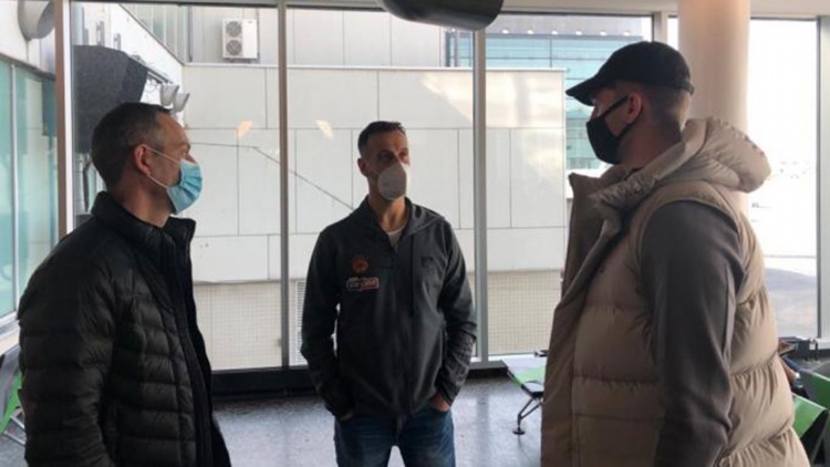 Συναντήθηκε με την αποστολή του Παναθηναϊκού ο Χεζόνια (pic)