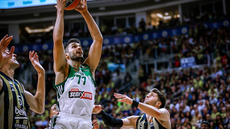 Mε Γιούρτσεβεν και Λεσόρ το Top 10 της Euroleague για την 5η αγωνιστική (vid)