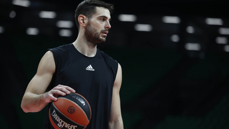 Παπαπέτρου: «Δεν έχουμε το περιθώριο να ξεκινήσουμε νωθρά, πρέπει να επιβάλουμε τους κανόνες μας κόντρα στη Μονακό»