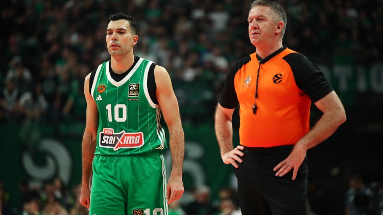 Πρόστιμο στον Παναθηναϊκό από την Euroleague για τη ρίψη νερού στους διαιτητές