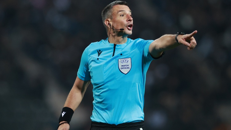 Ο Βίντσιτς σφυρίζει στο Ολυμπιακός - Παναθηναϊκός