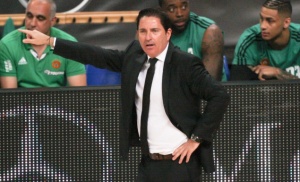 Πασκουάλ: «Παίζουμε καλά, πάμε να τελειώσουμε τη σειρά»