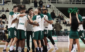 «Ξεχρεώνει» και συνεχίζει