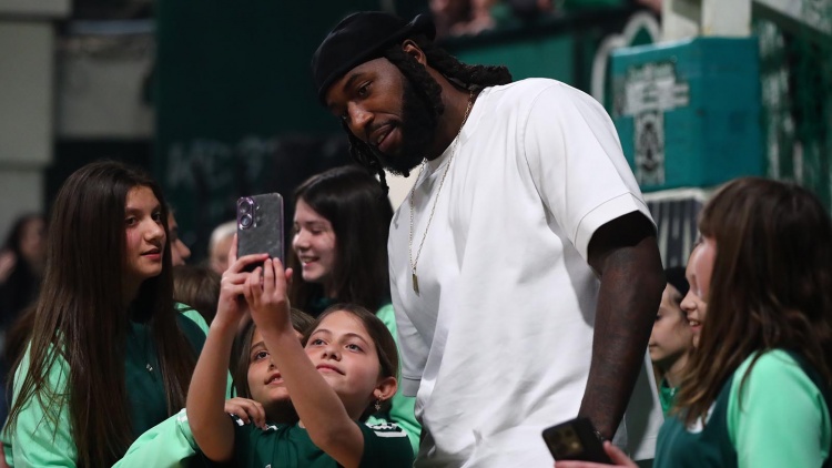 Λεσόρ: «Πάμε για το 8ο και ελπίζω να μπορώ να βοηθήσω την ομάδα μου να το κατακτήσει» (vid)