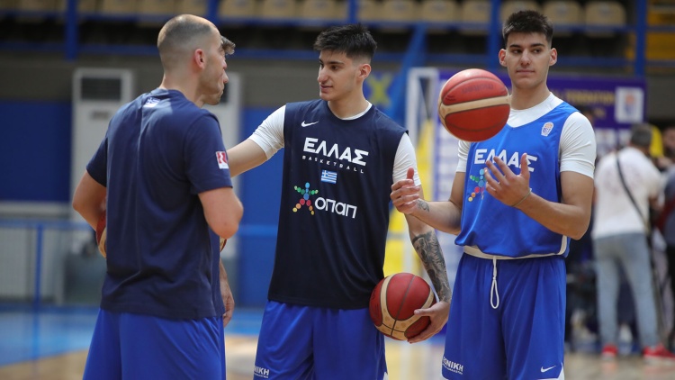 Αφοί Καλαϊτζάκη: «Σας περιμένουμε στο ΟΑΚΑ» (vid)