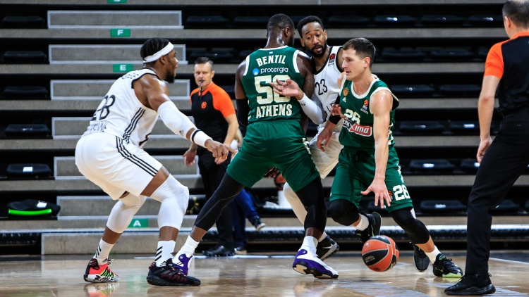 Υποχρεωμένος να νικήσει