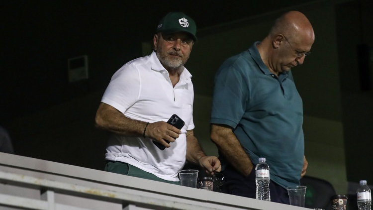 Στο Κορωπί ο Αλαφούζος - Είδε την προπόνηση και μίλησε με τον Γιοβάνοβιτς