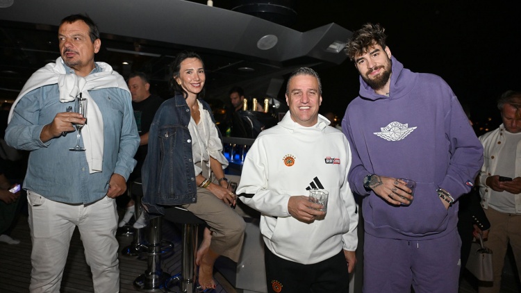 Παναθηναϊκός και Παρτιζάν εντυπωσιάστηκαν από την κρουαζιέρα στον ποταμό Παραμάτα (pics)