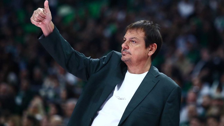 Άταμαν: «Θα κάνει εξετάσεις ο Σλούκας - Θέλω να δω τον Γιούρτσεβεν κόντρα σε καλύτερους σέντερ»