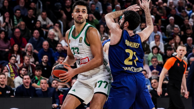 Τα στιγμιότυπα της ήττας του Παναθηναϊκού στη Βαρκελώνη (vid)